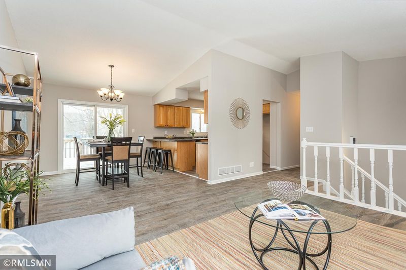 6431 E River Rd, Fridley, MN 55432
