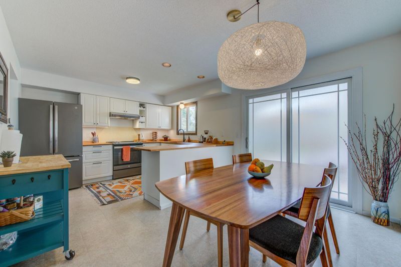 7849 Sunkist Blvd, Brooklyn Park, MN 55444