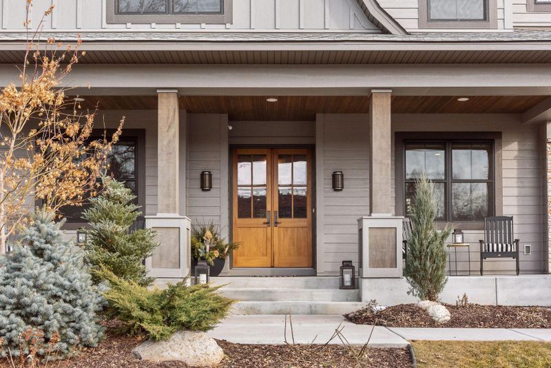 10593 Purdey Rd, Eden Prairie, MN 55347