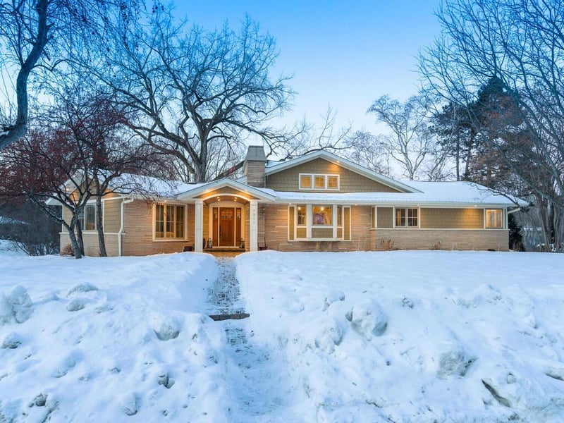 108 Chevy Chase Dr, Orono, MN 55391