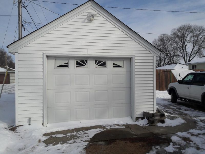 935 6th Ave W, Shakopee, MN 55379