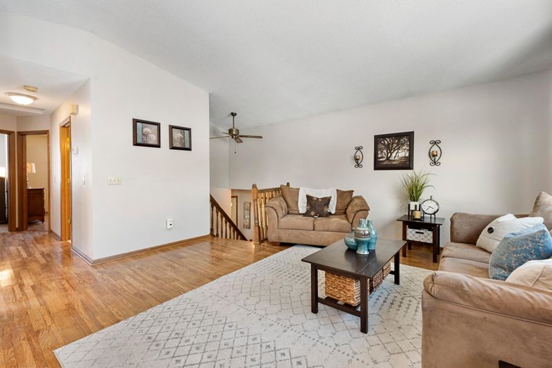 9848 Kirkwood Ln N, Maple Grove, MN 55369