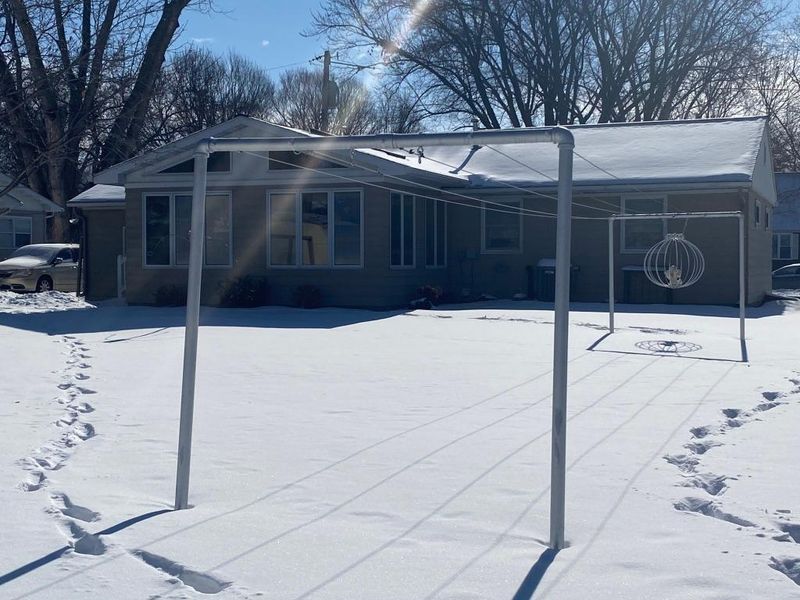 520 Jefferson Ave, North Mankato, MN 56003