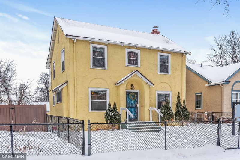 1504 Queen Ave N, Minneapolis, MN 55411