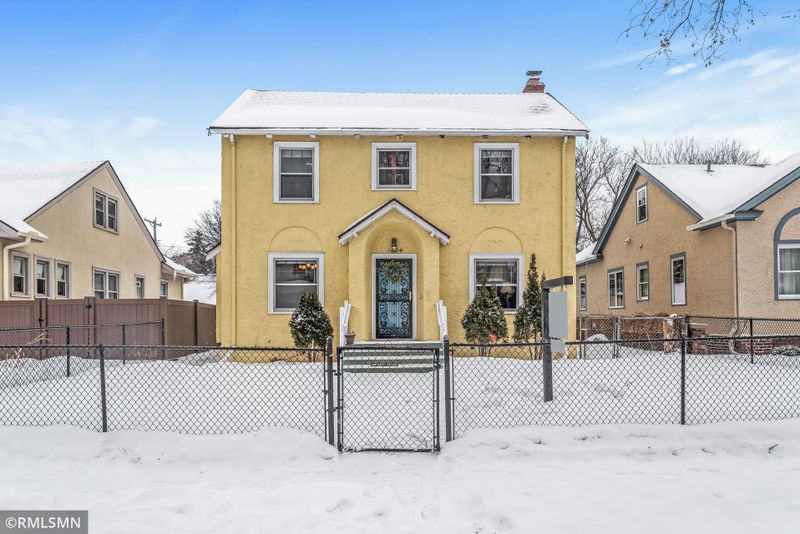 1504 Queen Ave N, Minneapolis, MN 55411