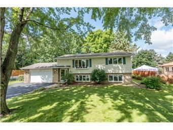 8335 Shadyview Ln N, Maple Grove, MN 55311