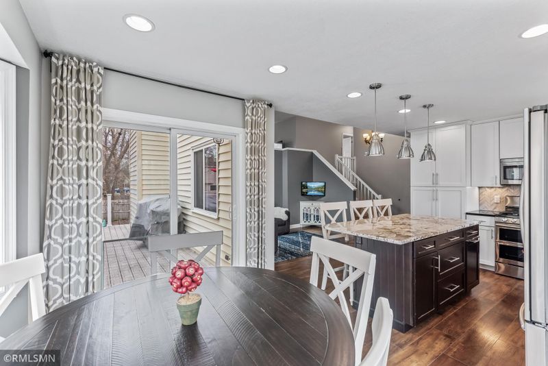 1018 Boston Hill Rd, Eagan, MN 55123