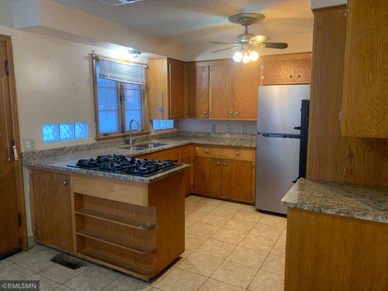 2228 Bush Ave E, Saint Paul, MN 55119