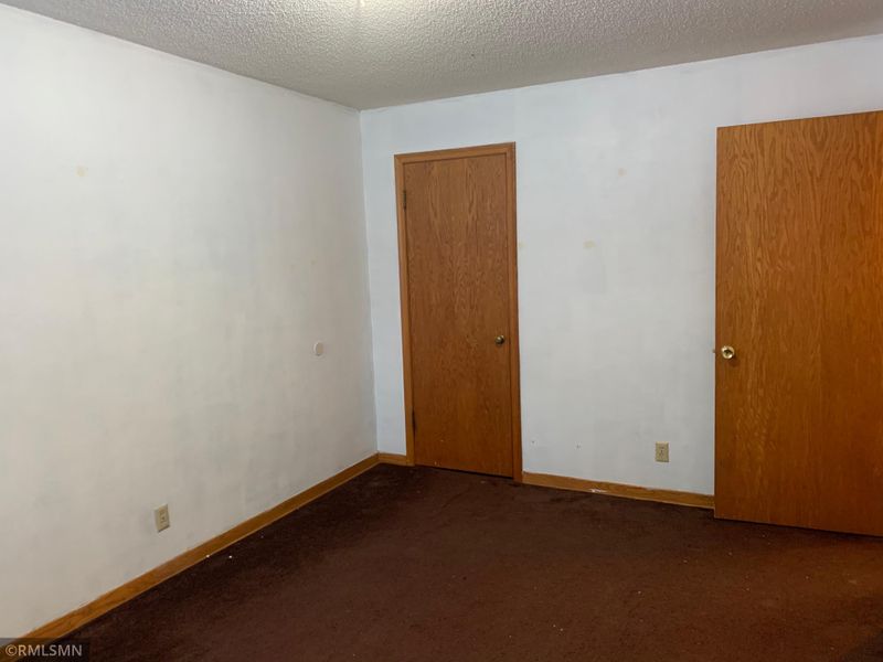 2228 Bush Ave E, Saint Paul, MN 55119