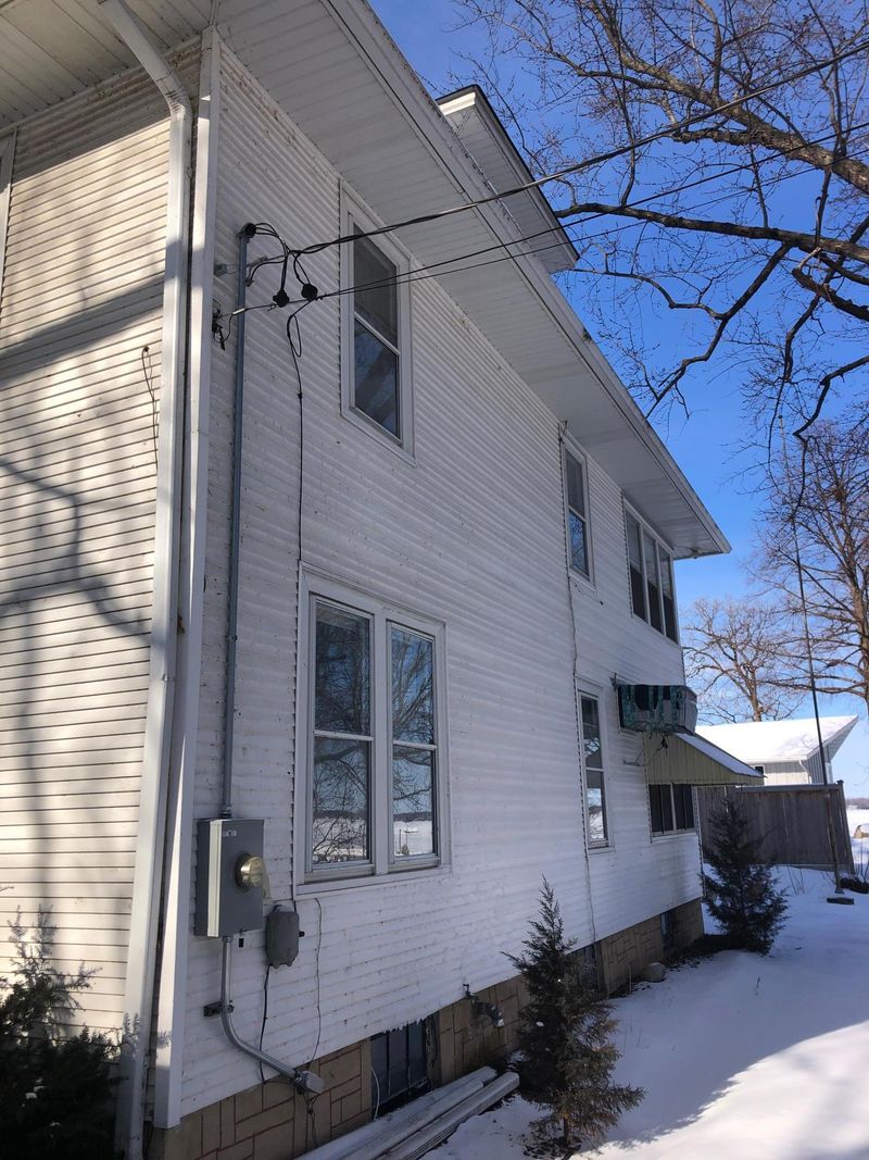708 6th St SE, Forest Lake, MN 55025