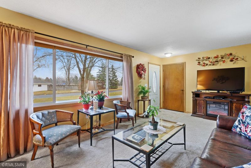 8832 Pascal Ave N, Circle Pines, MN 55014