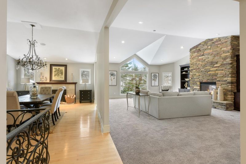 6928 Moccasin Valley Rd, Edina, MN 55439