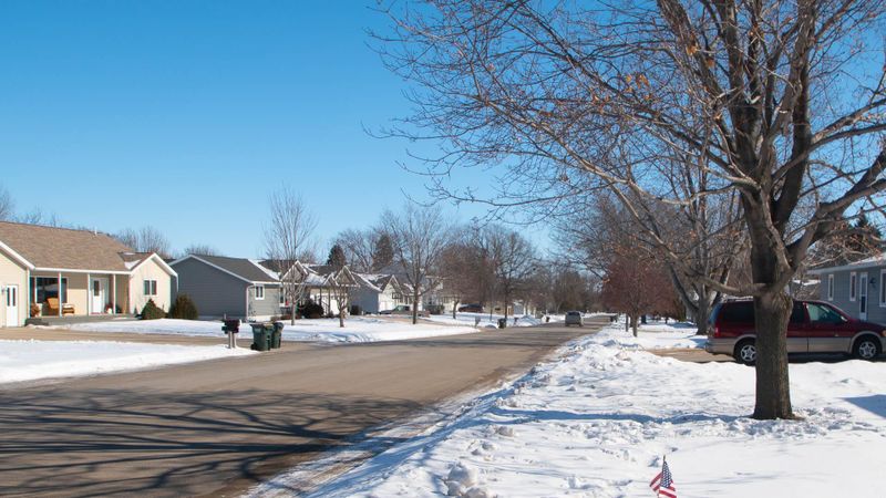 809 10th St S, Sauk Centre, MN 56378