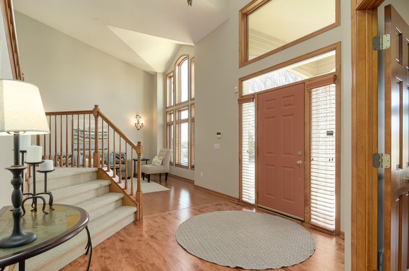 6338 Ranchview Ln N, Maple Grove, MN 55311