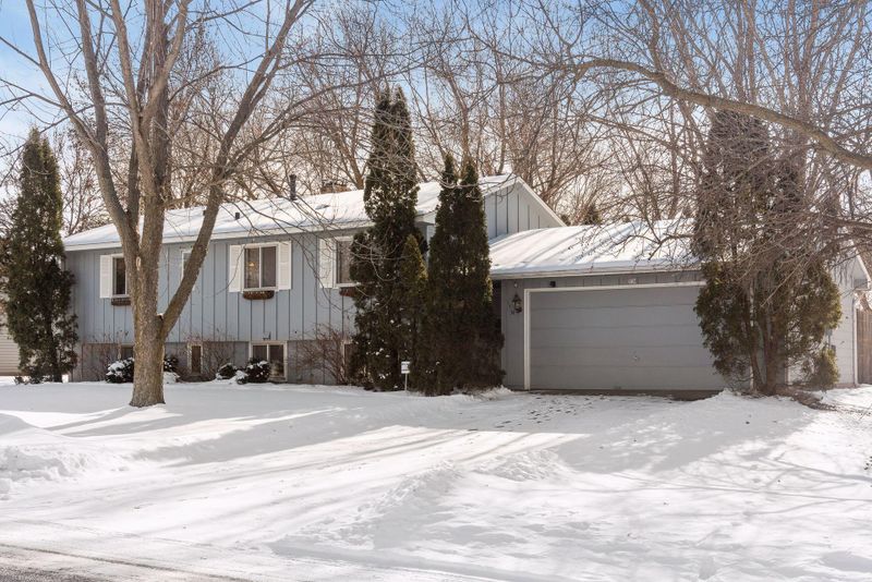 1734 Sartell Ave, Eagan, MN 55122