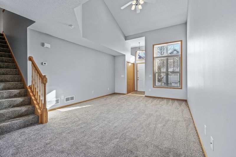 2537 11th Ave, Anoka, MN 55303