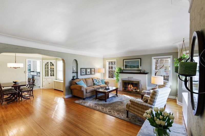 4445 Park Ave, Minneapolis, MN 55407
