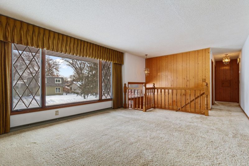 3912 Shamrock Dr NE, Saint Anthony, MN 55421