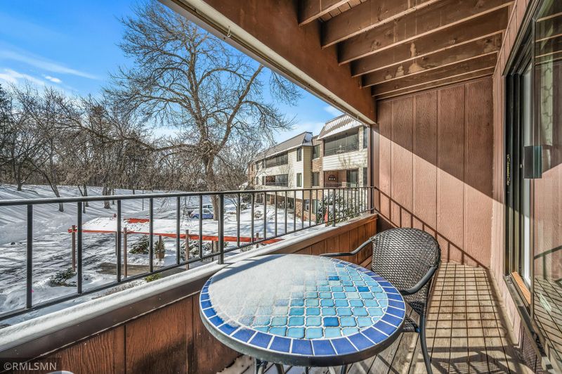 7510 Cahill Rd #201B, Edina, MN 55439