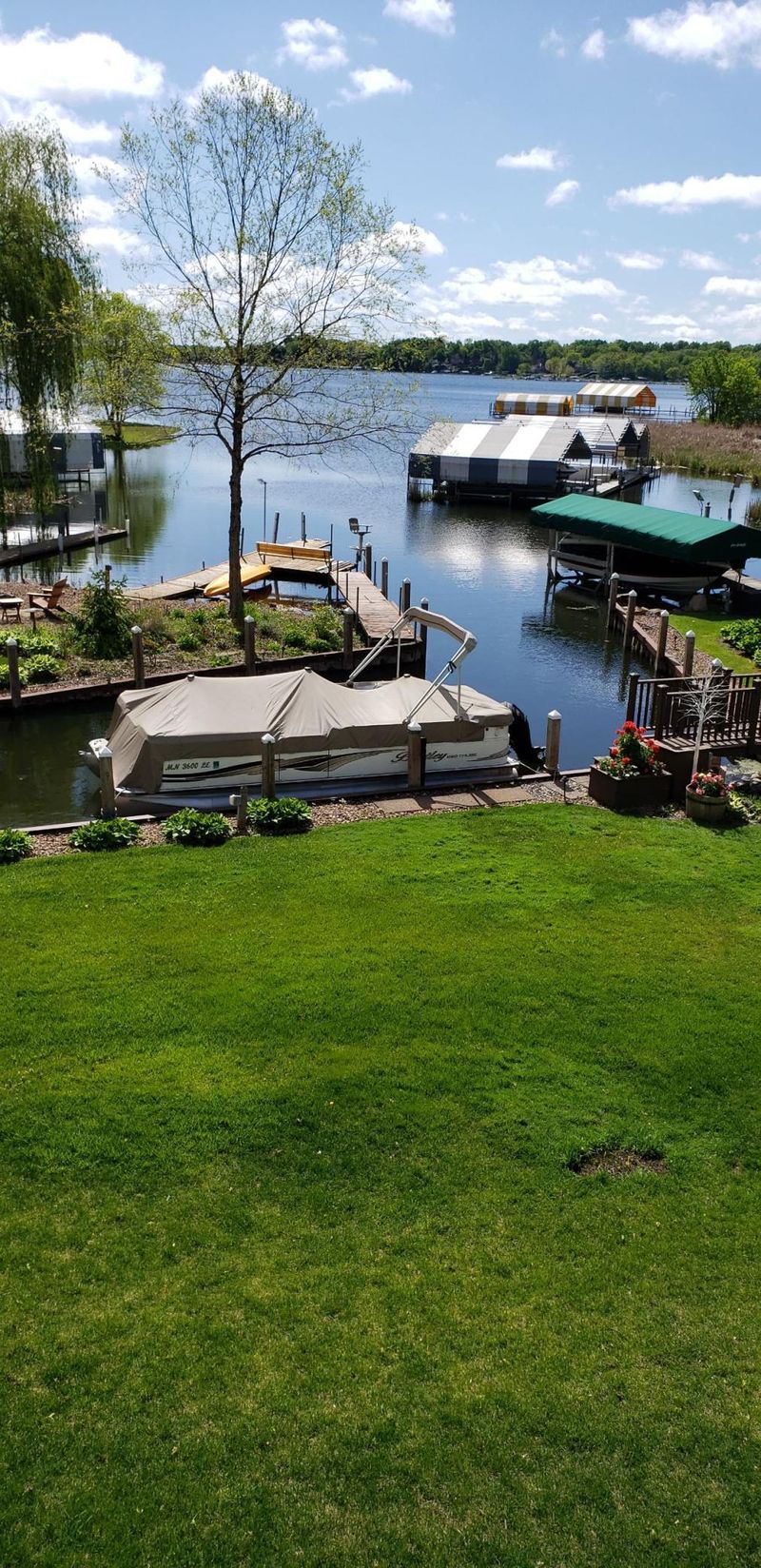 1766 Commerce Blvd, Mound, MN 55364