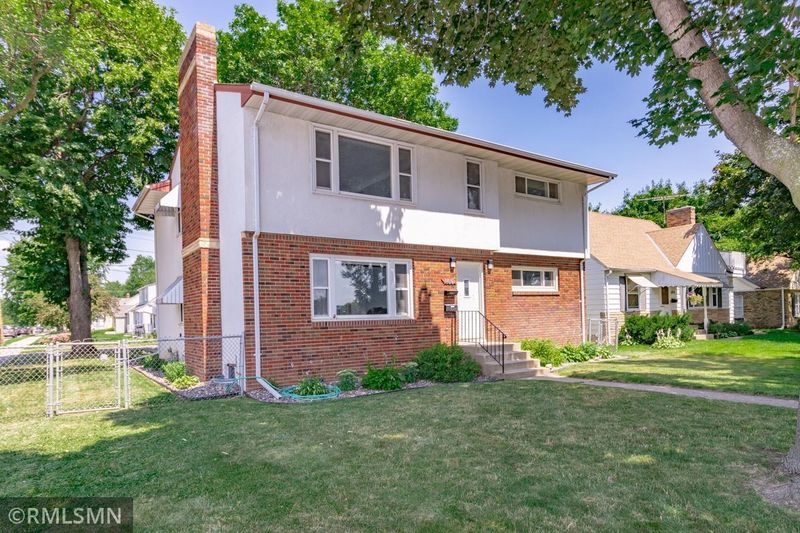 1430 4th St N, South Saint Paul, MN 55075