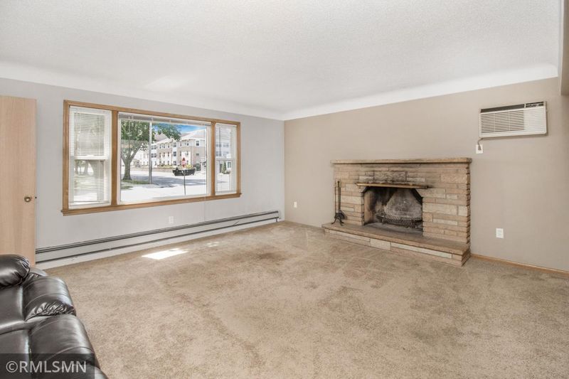 1430 4th St N, South Saint Paul, MN 55075