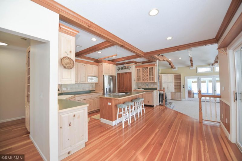 4109 N Shore Dr, Mound, MN 55364