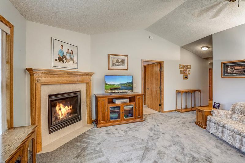 1004 16th St N, Princeton, MN 55371