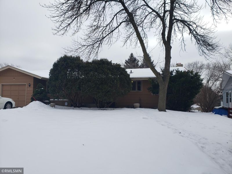 8117 39th Ave N, New Hope, MN 55427
