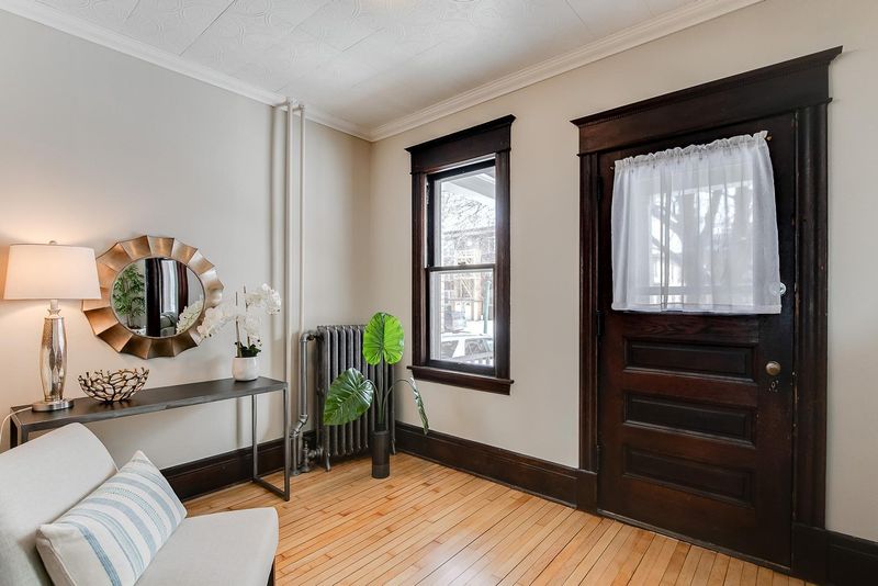 463 Herschel St, Saint Paul, MN 55104