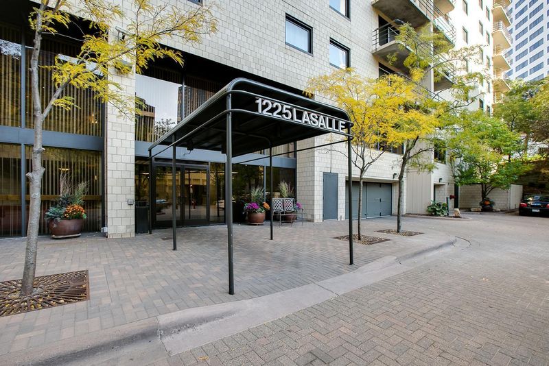 1225 Lasalle Ave #1603, Minneapolis, MN 55403