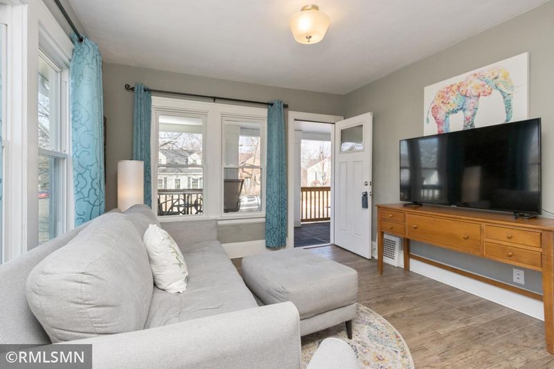 1336 Eleanor Ave, Saint Paul, MN 55116