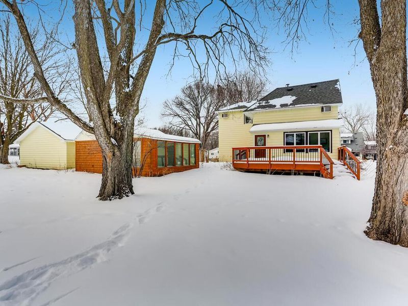 501 Elm Ave E, Delano, MN 55328