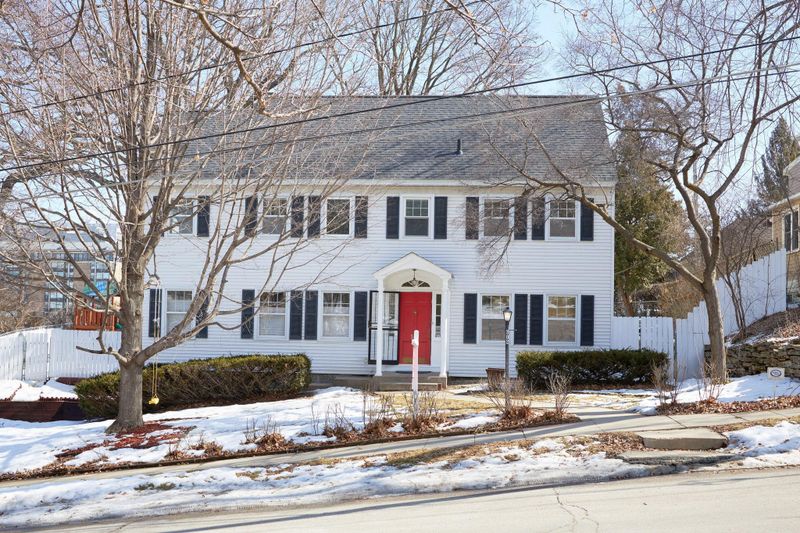 302 7th Ave SW, Rochester, MN 55902