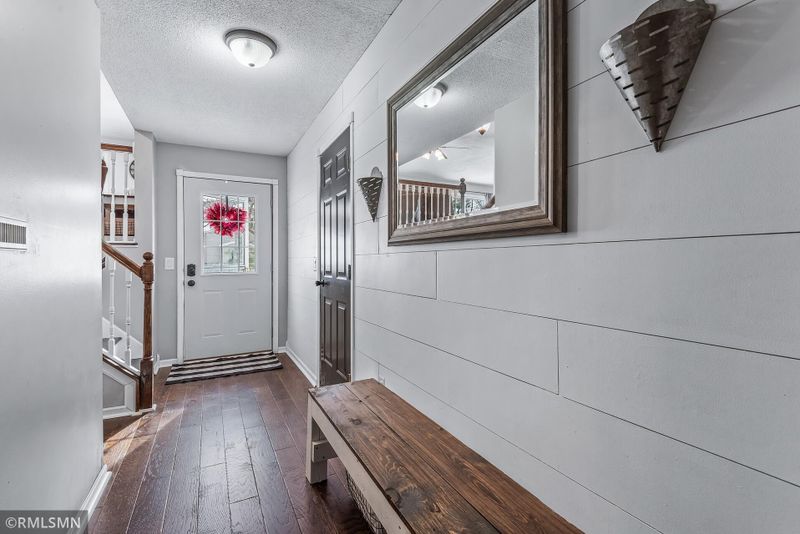 28149 Lacy Ave, Chisago City, MN 55013