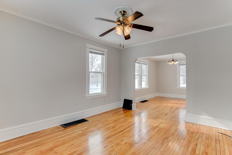 739 Smith Ave S, Saint Paul, MN 55107