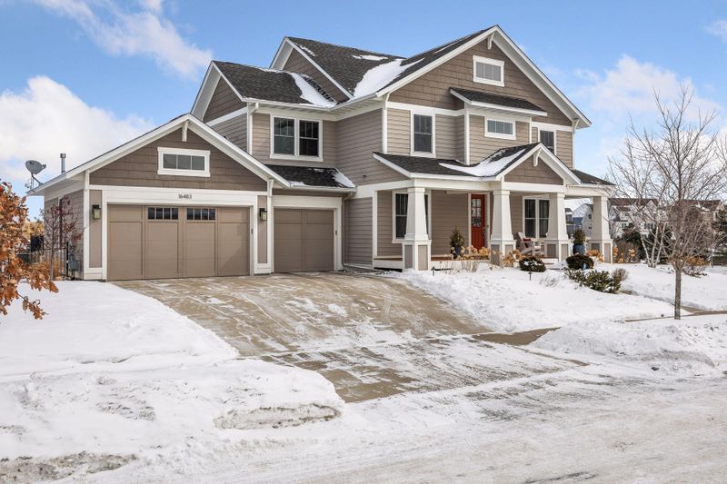 16483 E Lake Dr, Lakeville, MN 55044