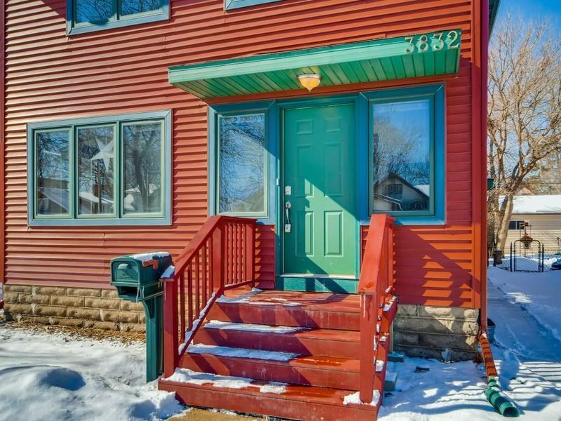3832 15th Ave S, Minneapolis, MN 55407