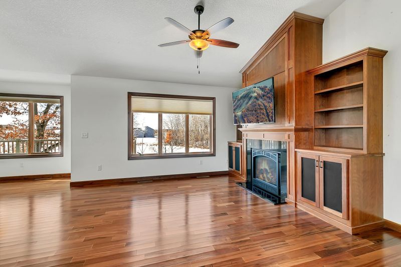 15019 Pondview Dr, Little Falls, MN 56345