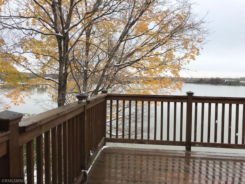11 Carvers Green, Chaska, MN 55318