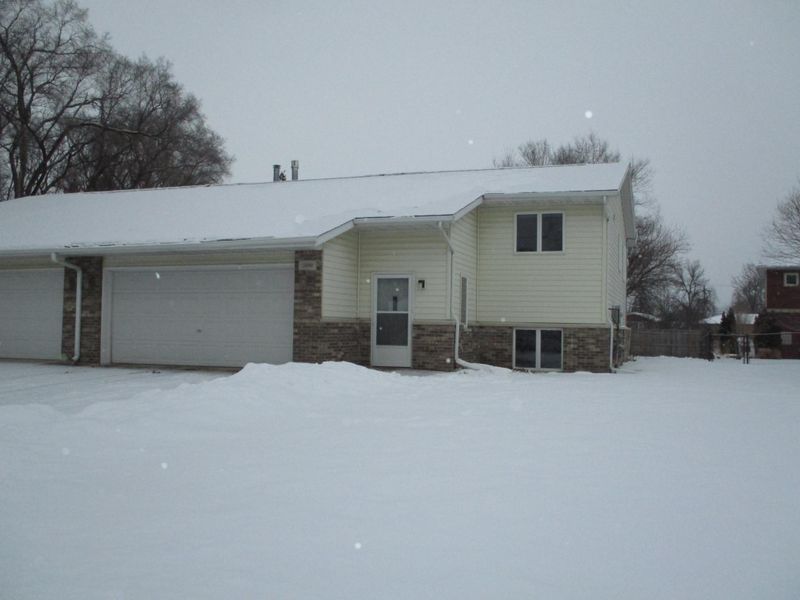 3840 W 7th St, Goodview, MN 55987