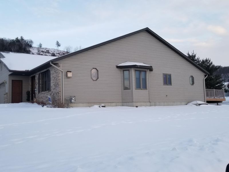 700 Trisdahl Ct, Rushford, MN 55971