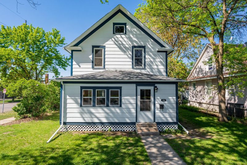 1663 Carroll Ave, Saint Paul, MN 55104