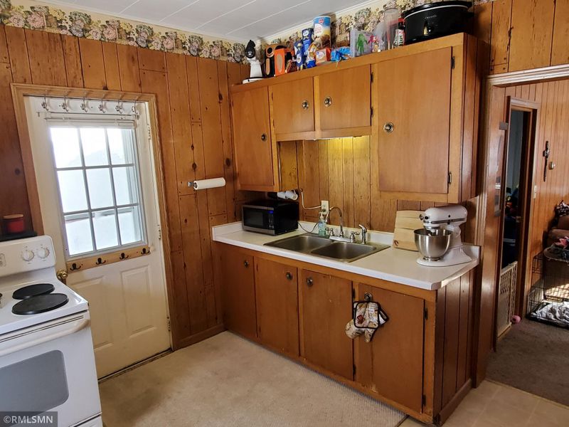 145 7th St SW, Pine City, MN 55063