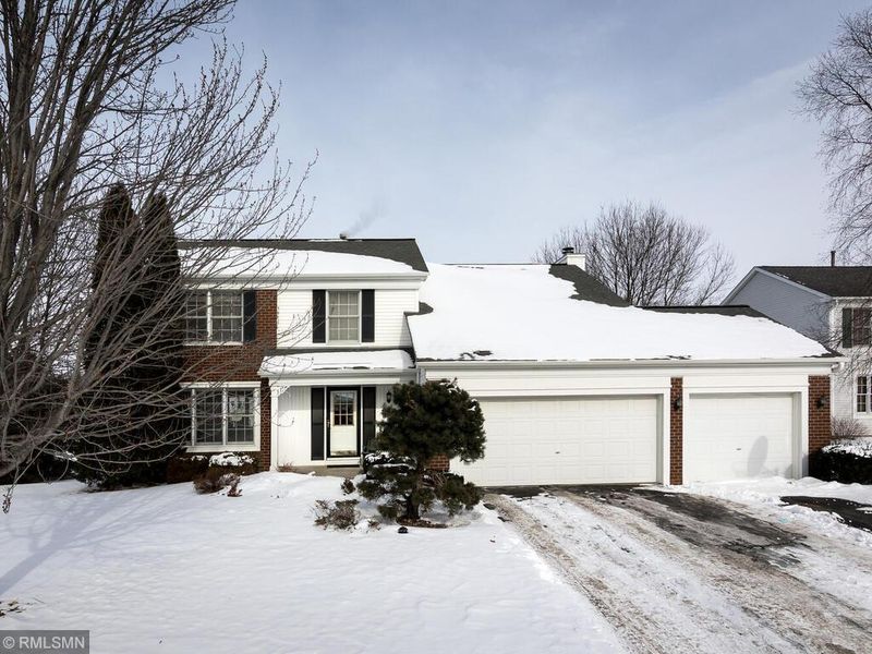 3081 Copper Oaks Ct, Woodbury, MN 55125