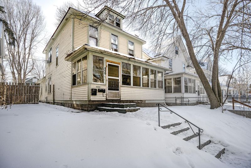 890 Margaret St, Saint Paul, MN 55106