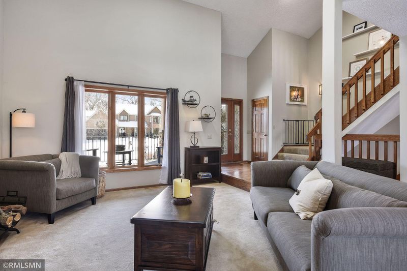 6603 129th St W, Apple Valley, MN 55124