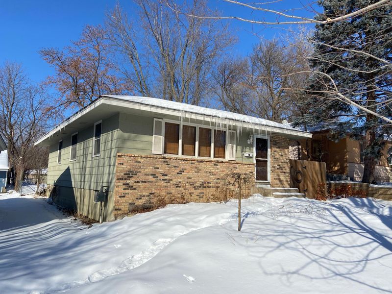 3616 31st Ave N, Robbinsdale, MN 55422