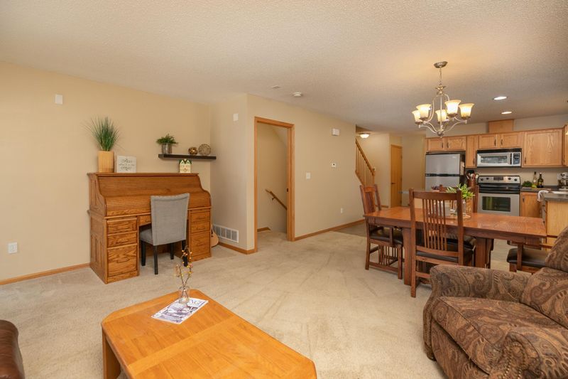 3045 Venice Ln NW, Rochester, MN 55901