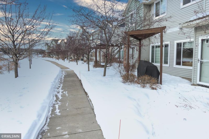 142 Morgan Ln, Lino Lakes, MN 55014